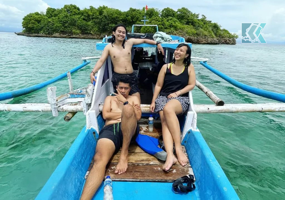 penyeberangan pantai pink